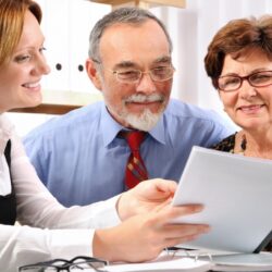 What is an insurance broker?