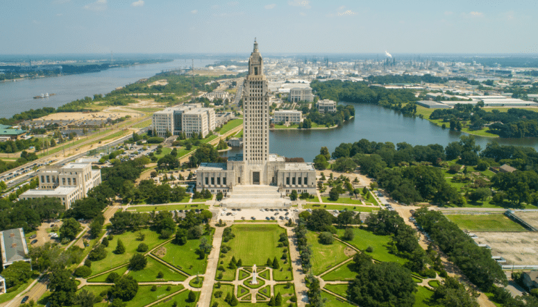 Guide for people looking to become a licensed insurance agent in Louisiana