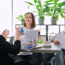 Article detailing the differences between an insurance agent and an insurance broker